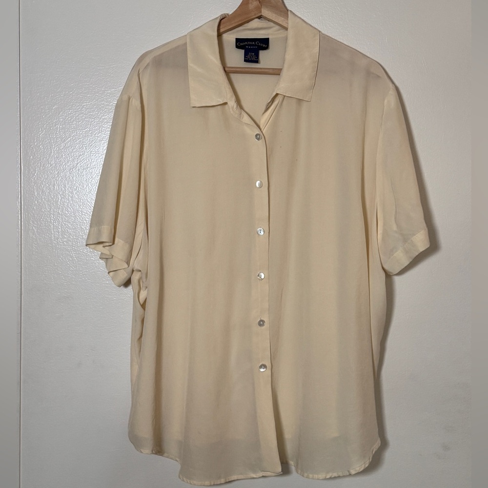 Sheer cream button-up short sleeve shirt